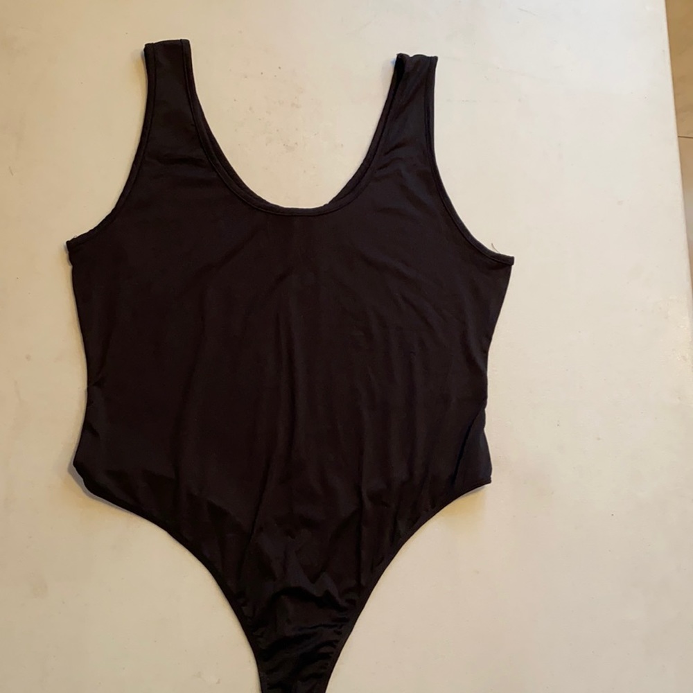Black bodysuit #thickstrap #thongback